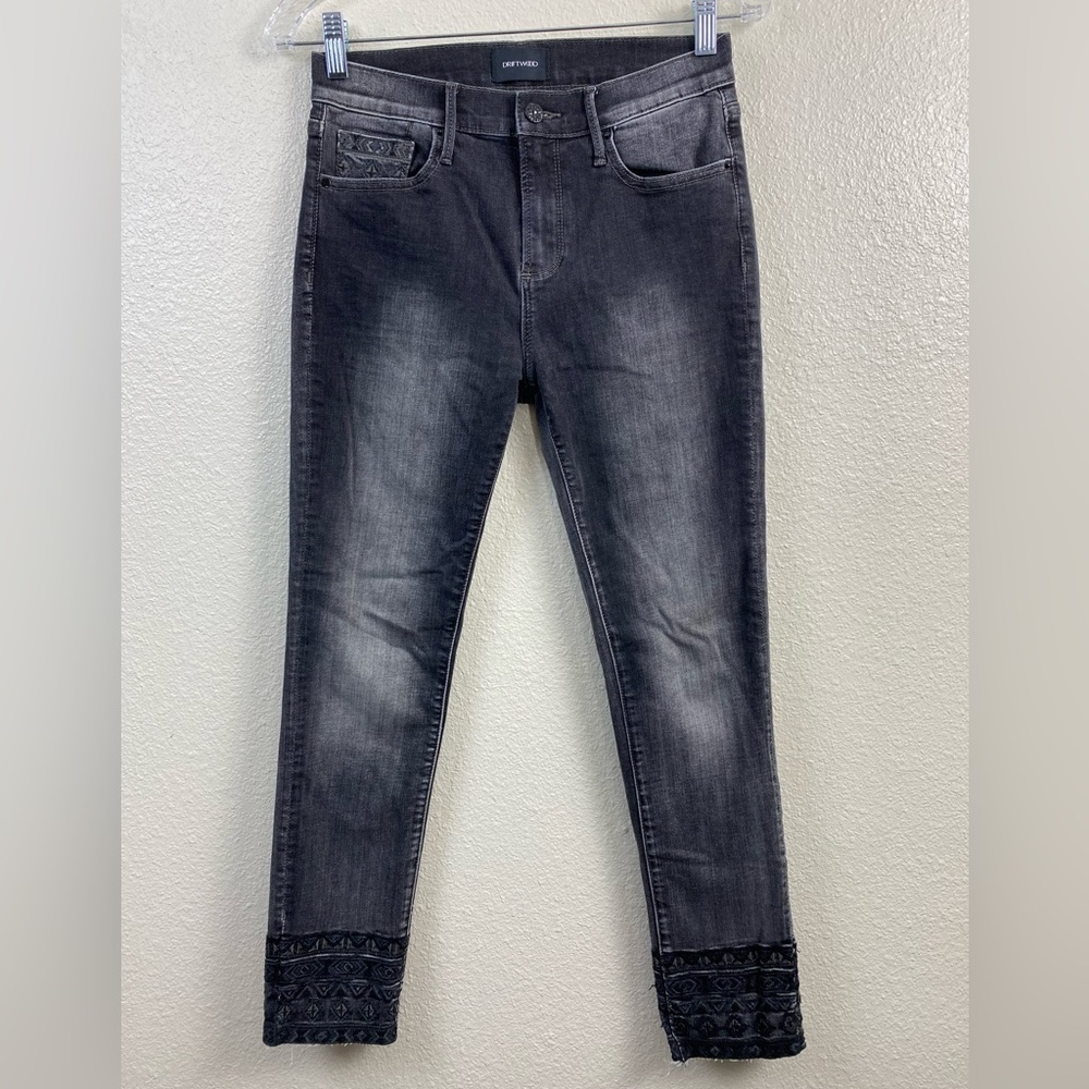 Driftwood Jackie Gray Black Embroidered Boho Festival Ankle Cropped Jeans sz 27